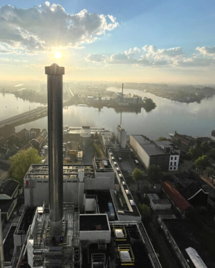 Industriële Schoorstenen, geen schoorsteen is ons te hoog